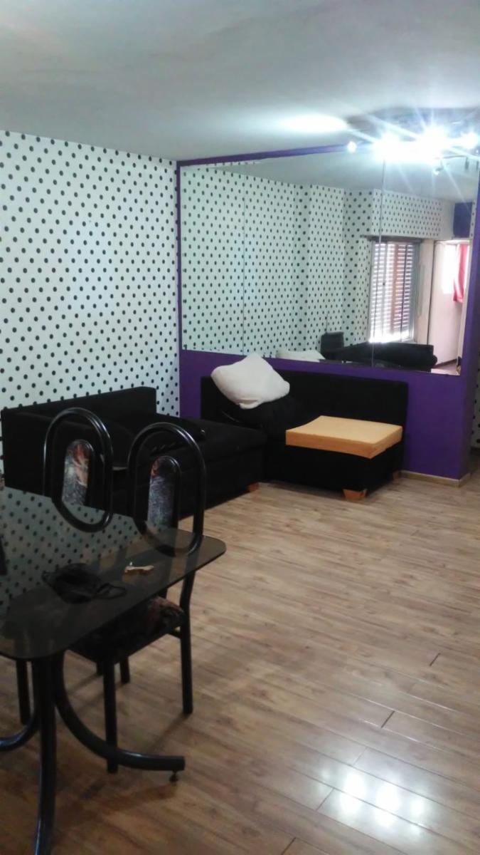 TUYUTI 2652 · Lanús — foto 24