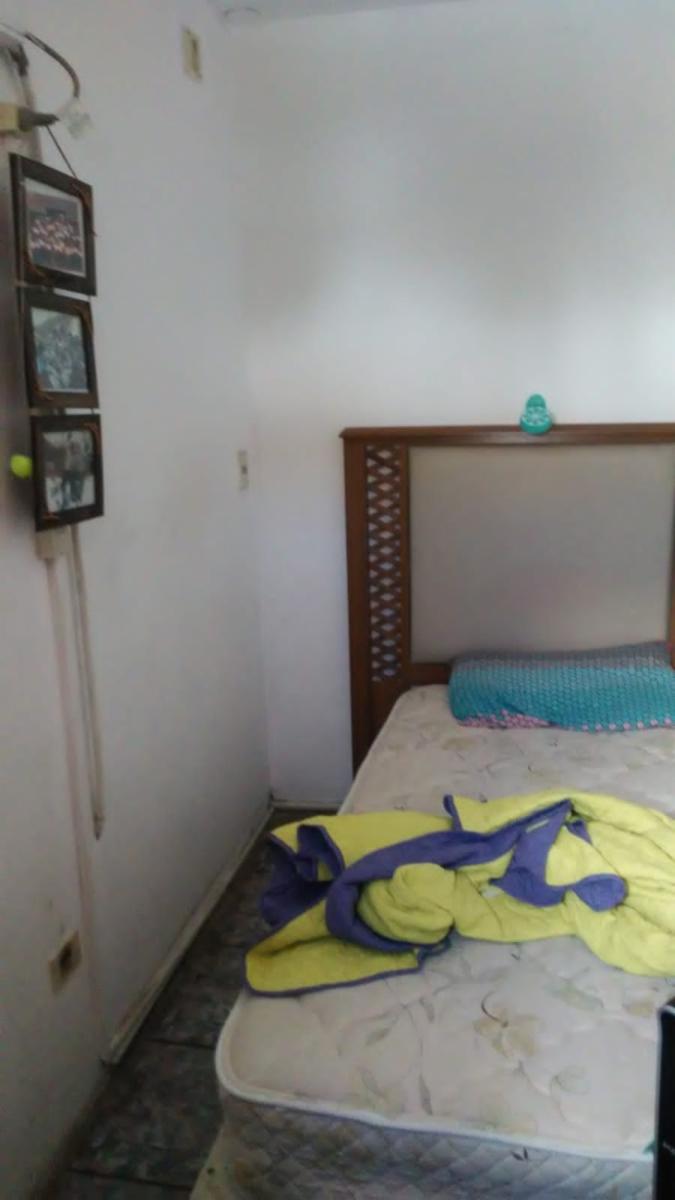 TUYUTI 2652 · Lanús — foto 25