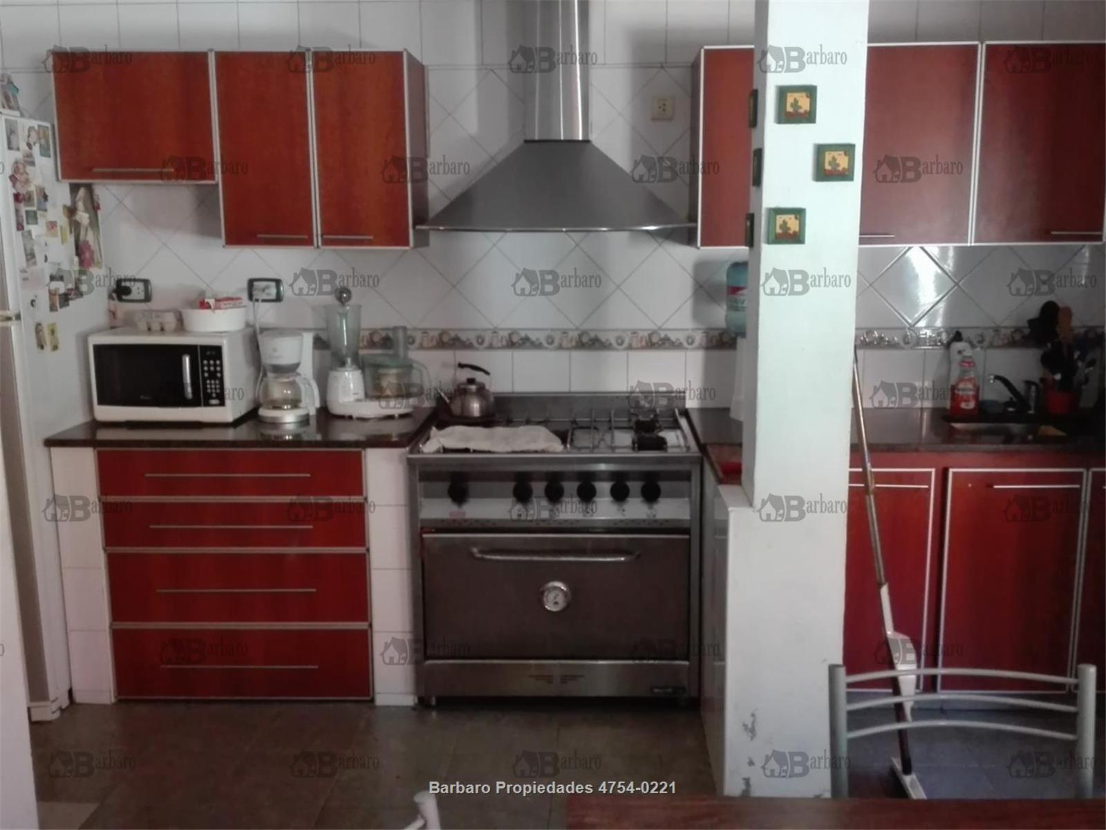 Barbaro Vende casa en San Martin