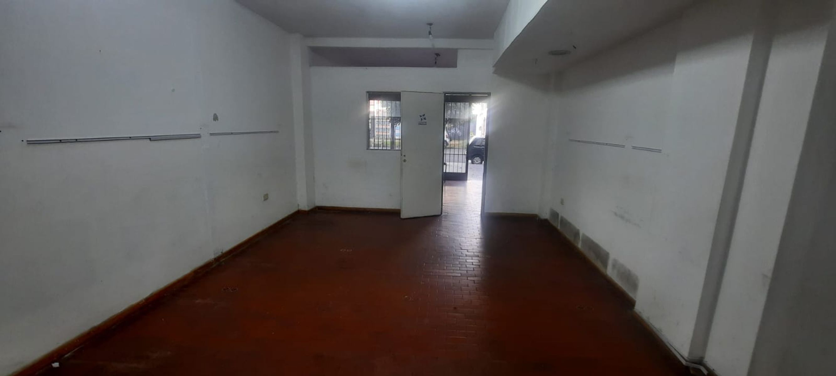 Pres. Peron al 3200 · La Matanza — foto 8