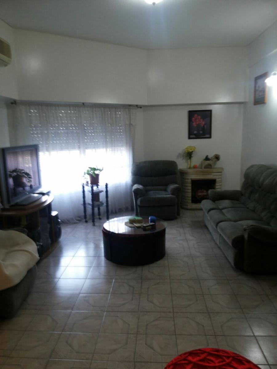 VENTA CASA 7 AMB. MERLO - Salta 300 · Merlo — foto 4