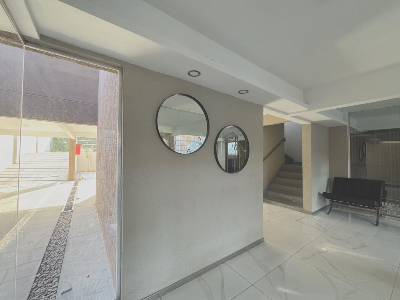 La Roche 561 · Morón — foto 5