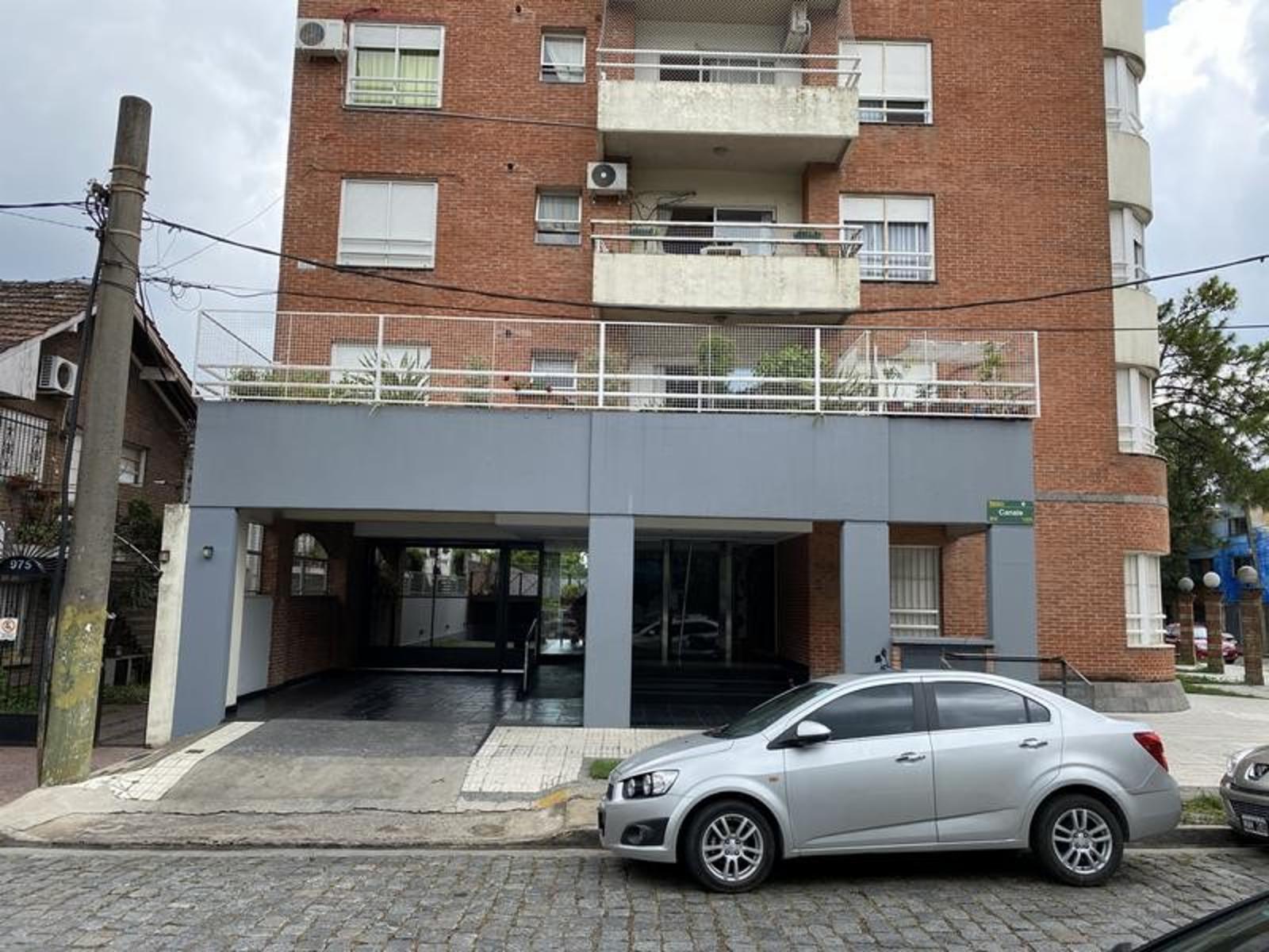 Intendente González 985 · Almirante Brown — foto 3