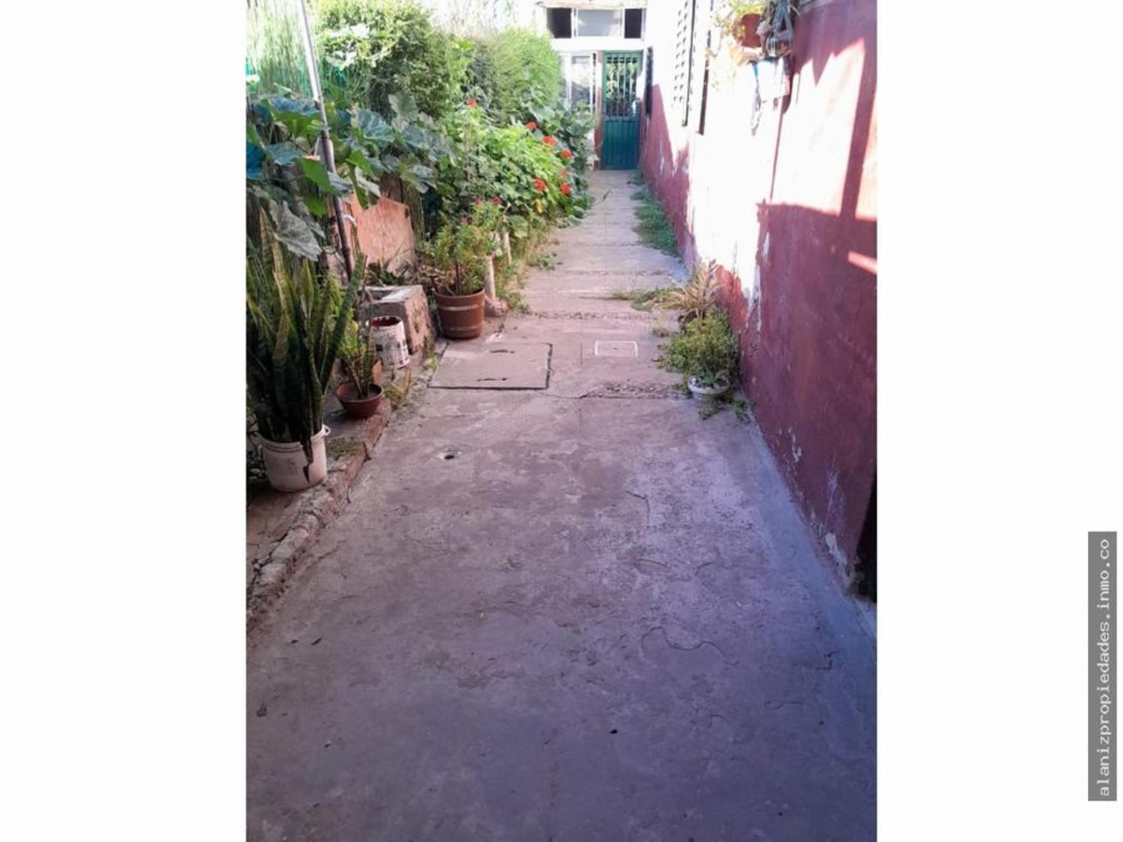 Bernardo de yrigoyen · Moreno — foto 3