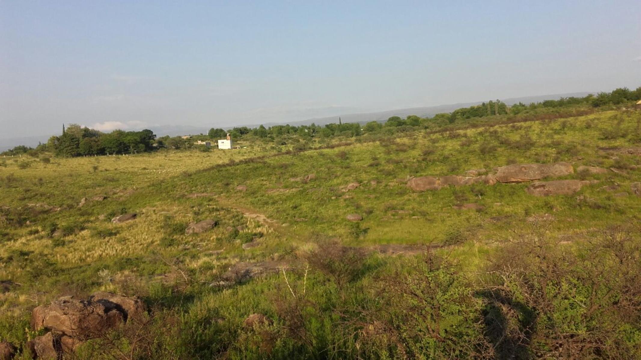 Nºref: 607 C -Terreno con hermosa vista a las Altas Cumbres , zona rodeada de Naturaleza