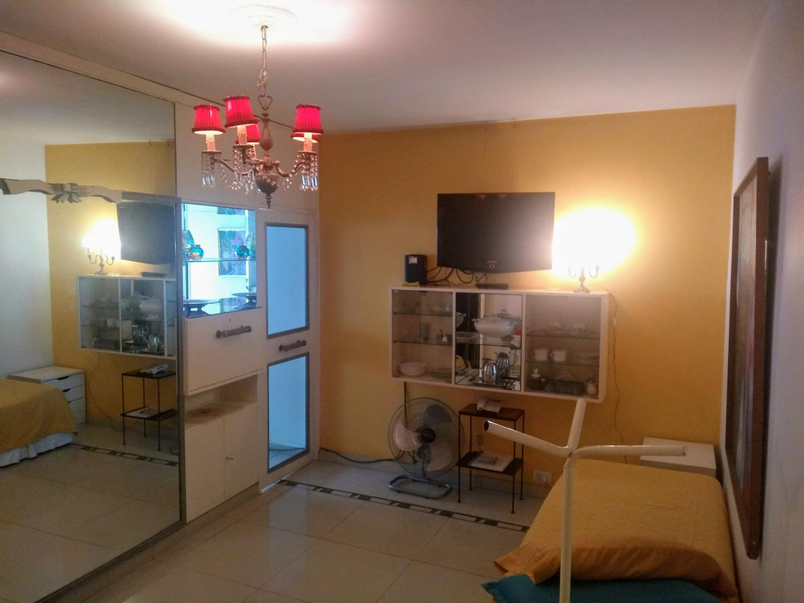 URUGUAY 200 · Microcentro — foto 4
