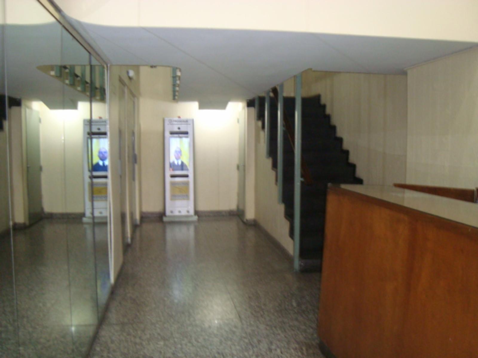 AV CORDOBA 800 · Microcentro — foto 10