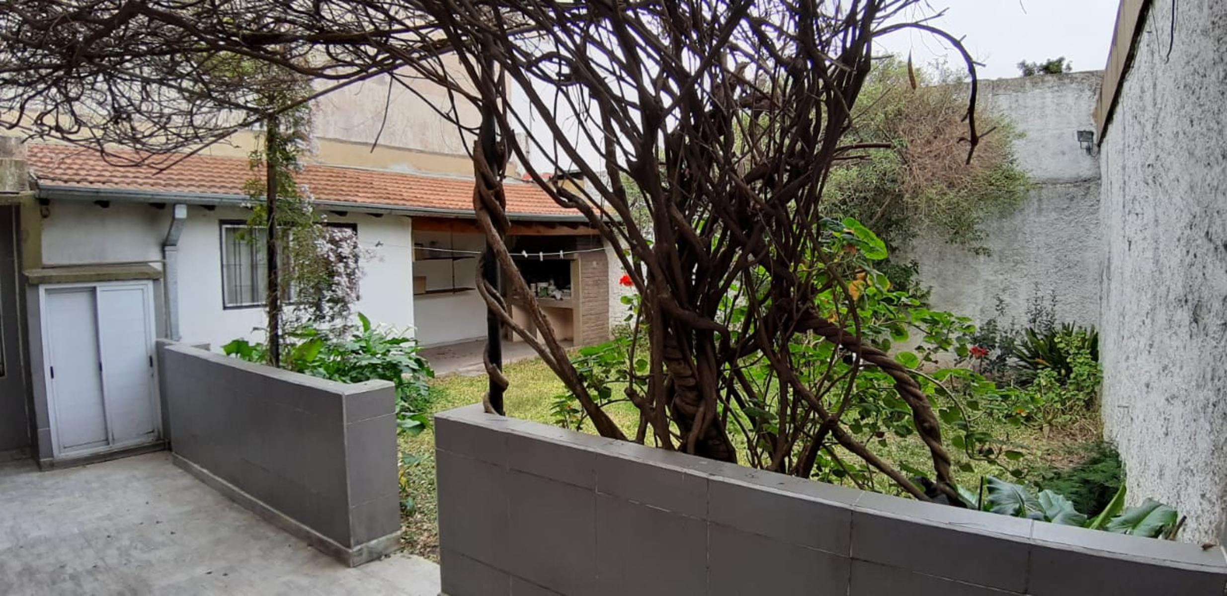 CARLOS GARDEL 1182 · Morón — foto 13