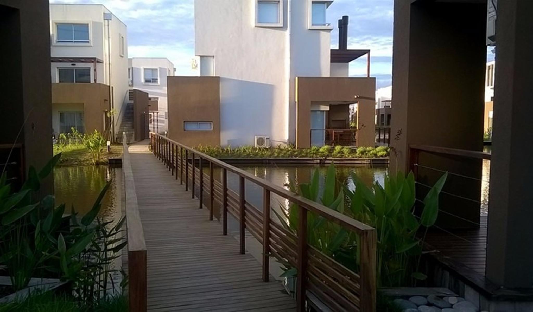 Av del Golf 600 · Tigre — foto 7