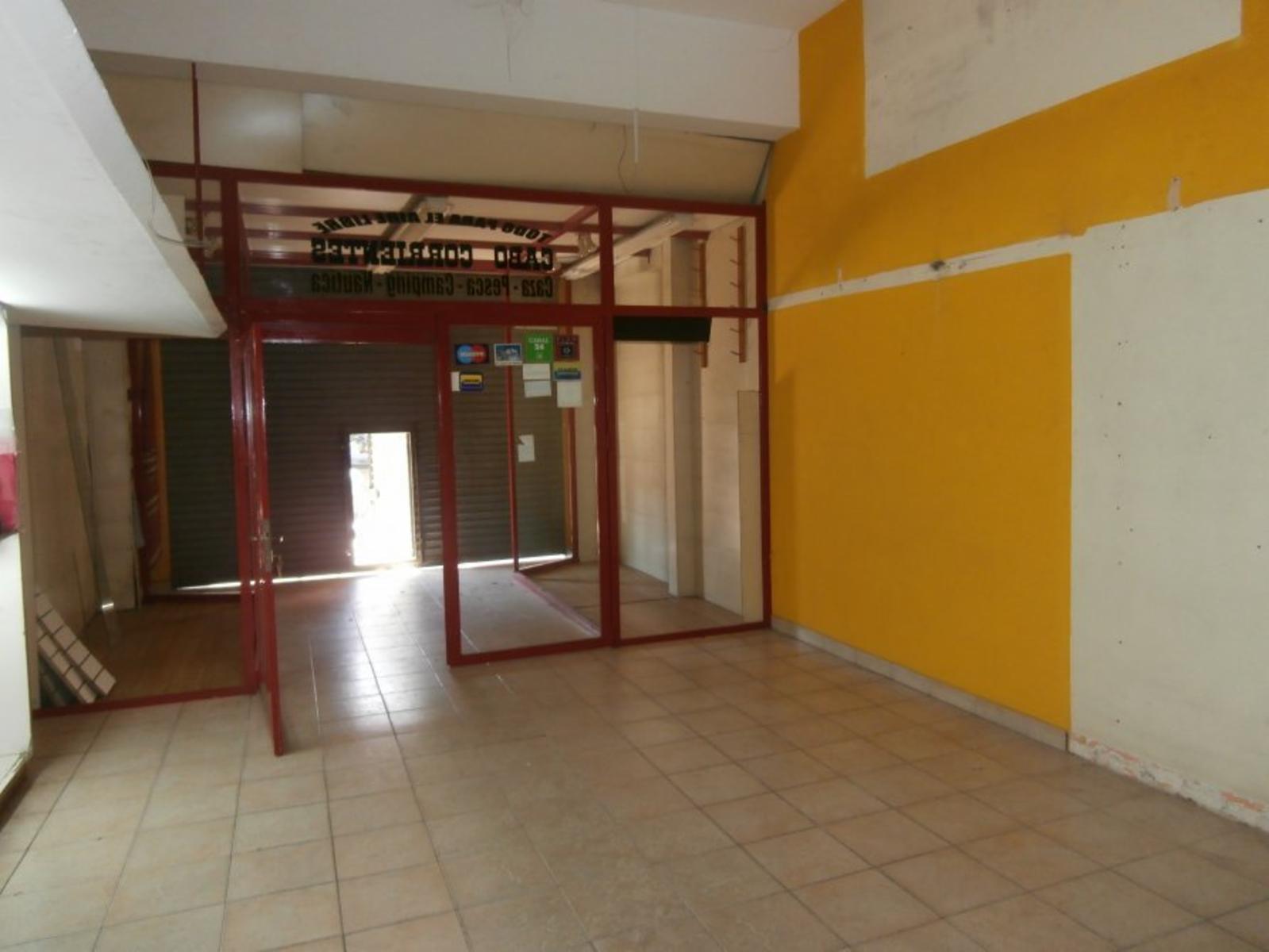 VENTA AMPLIO LOCAL ZONA COMERCIAL