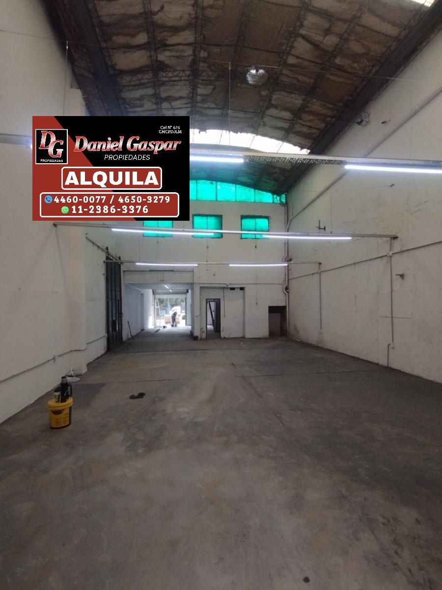 ALQUILER - LOCAL COMERCIAL DE GRANDES DIMENSIONES - REFACCIONADO A NUEVO