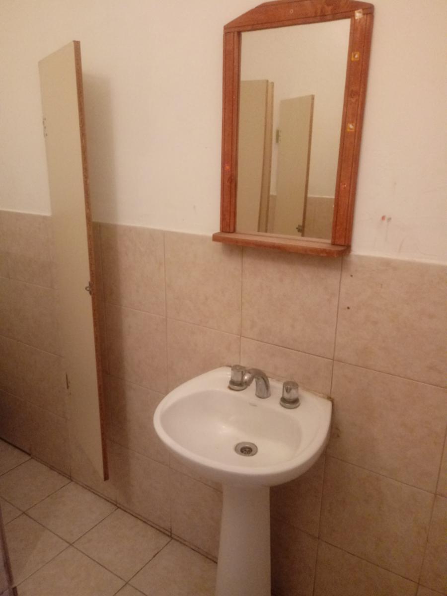 HIPOLITO YRIGOYEN 3200 · La Matanza — foto 17