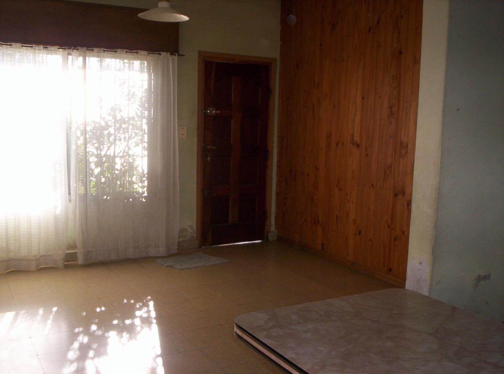 Revolución de Temperley 2825 · Lomas De Zamora — foto 3