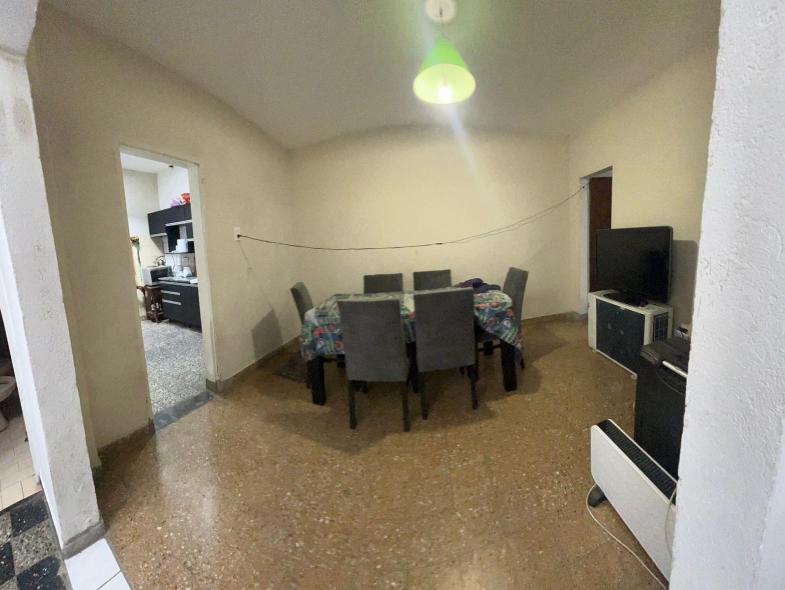 Casa  2 ambientes Lomas del Mirador