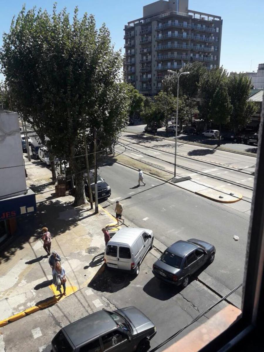 Mitre 6505 · Quilmes — foto 3