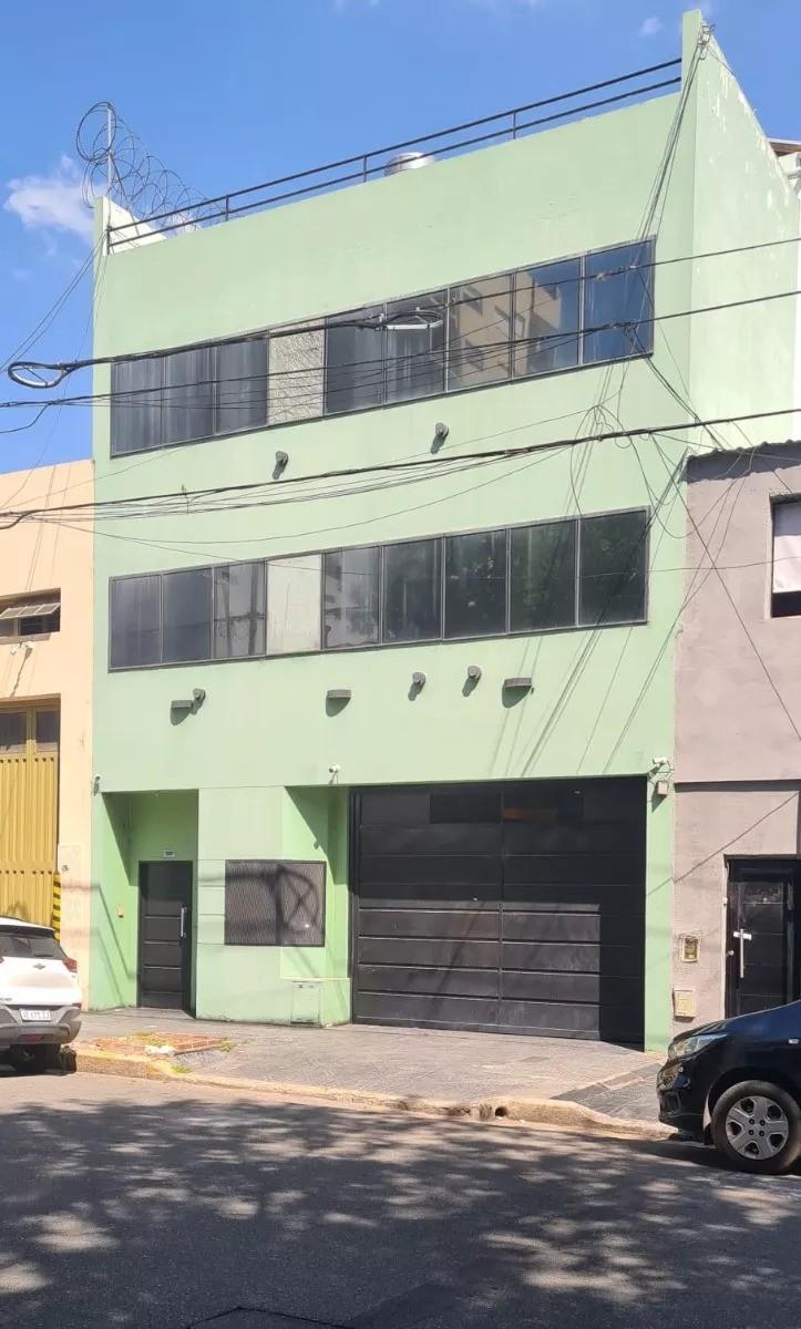 VENTA EDIFICIO DE OFICINAS - PARQUE PATRICIOS