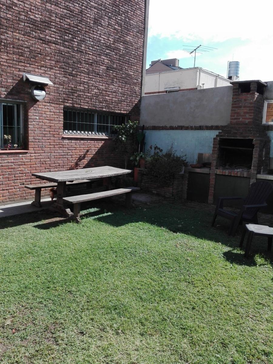 Bartolome Mitre 2100 · Almirante Brown — foto 5