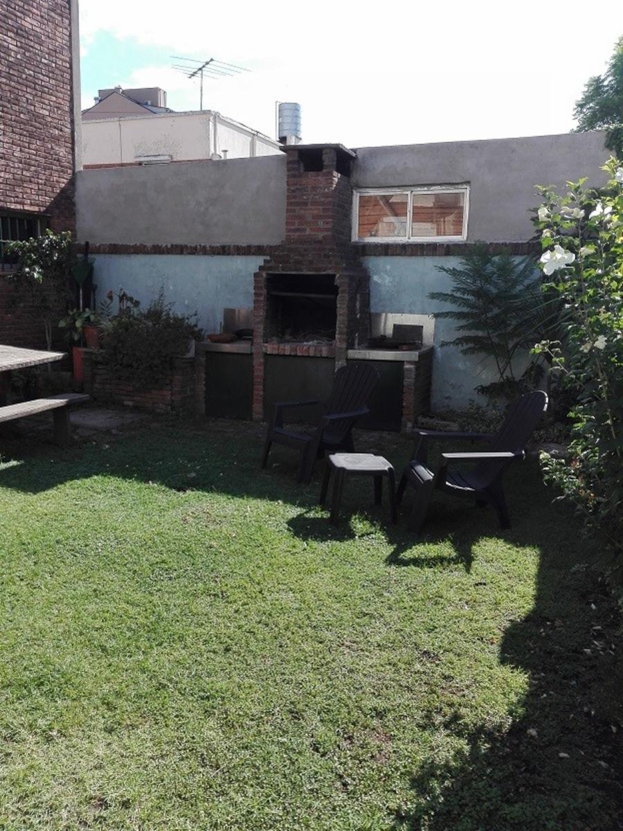 Bartolome Mitre 2100 · Almirante Brown — foto 6