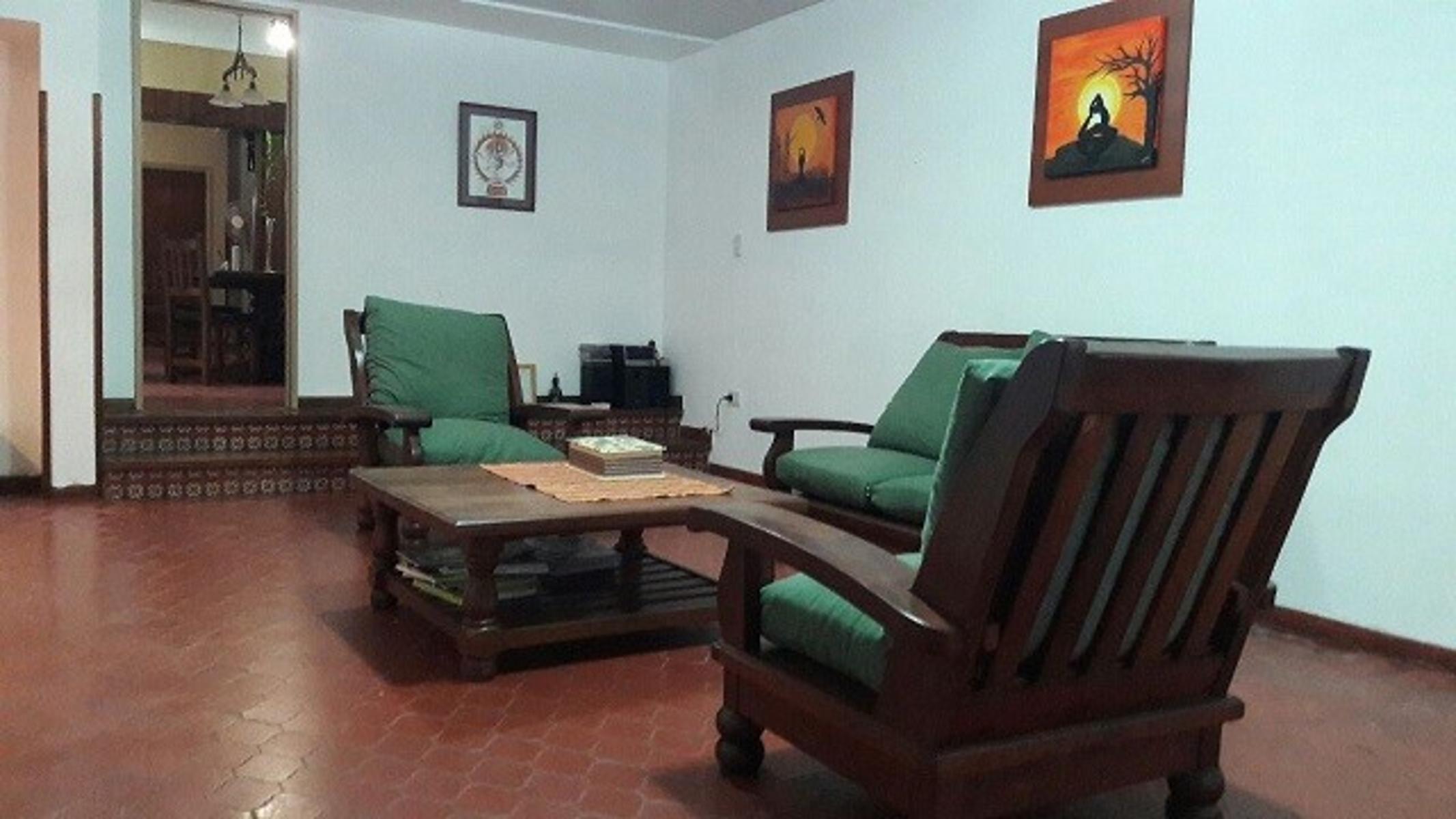 Bartolome Mitre 2100 · Almirante Brown — foto 51