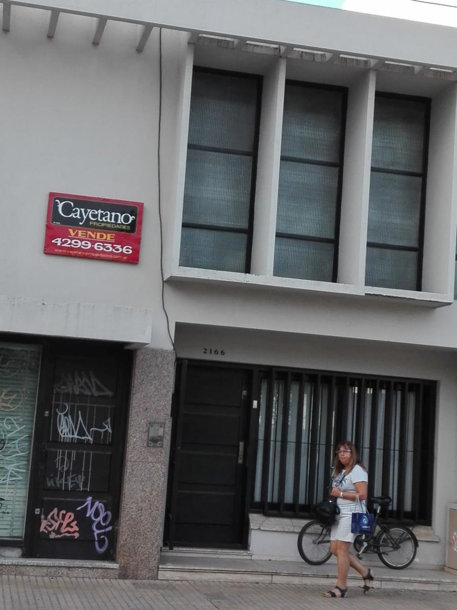 Bartolome Mitre 2100 · Almirante Brown — foto 53