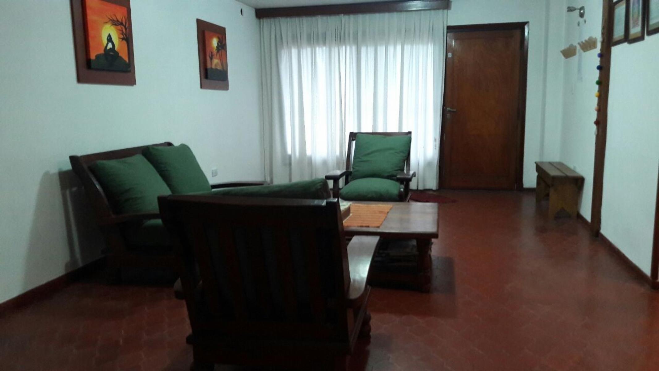 Bartolome Mitre 2100 · Almirante Brown — foto 55