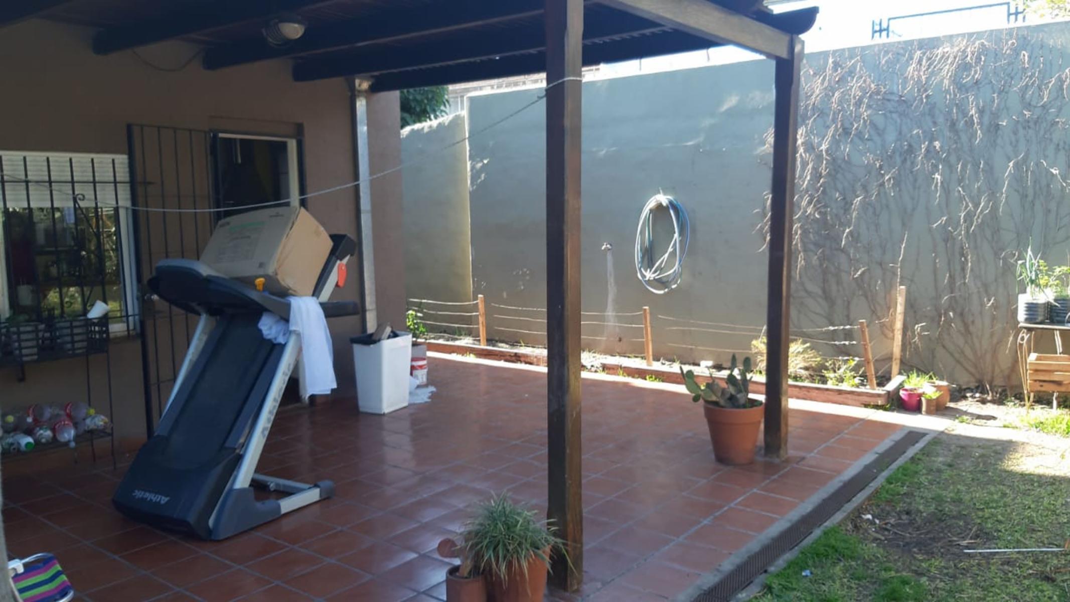 Luzuriaga · Hurlingham — foto 6