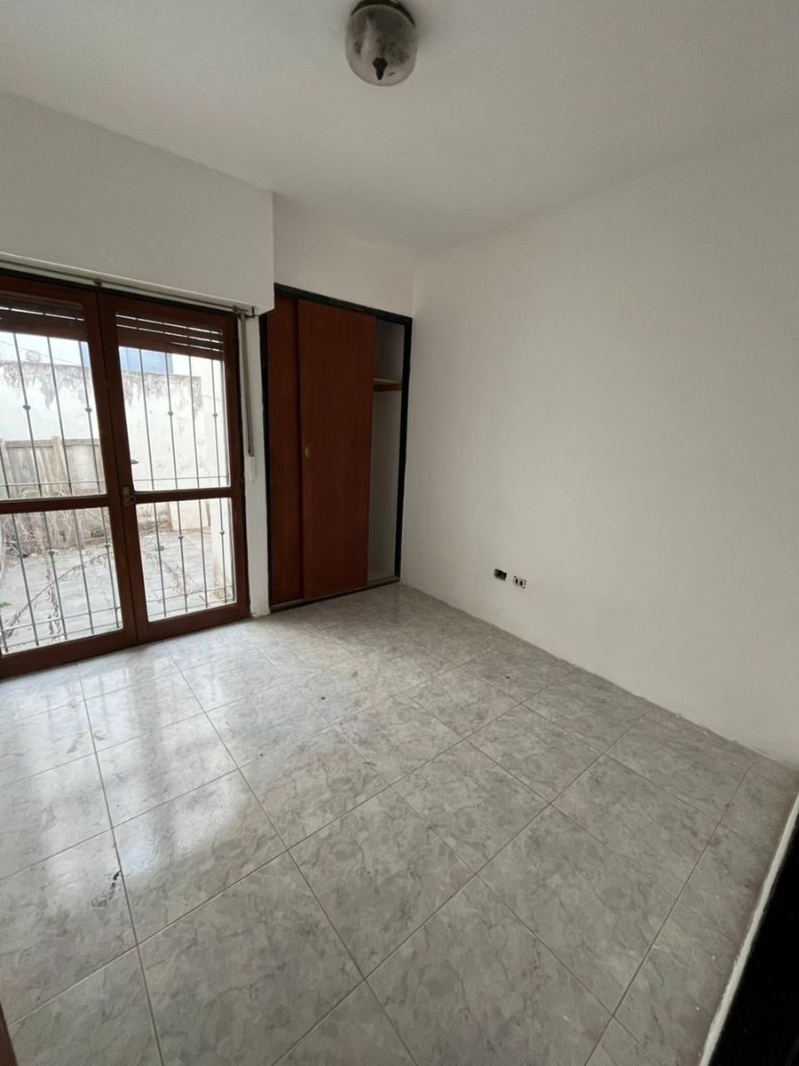 Hipolito Yrigoyen 1100 · Río Cuarto — foto 3
