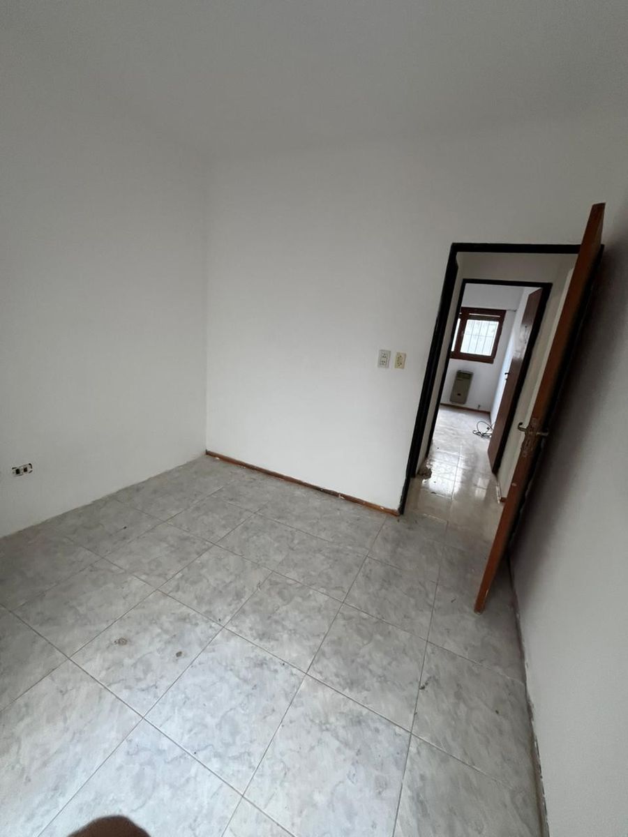 Hipolito Yrigoyen 1100 · Río Cuarto — foto 4