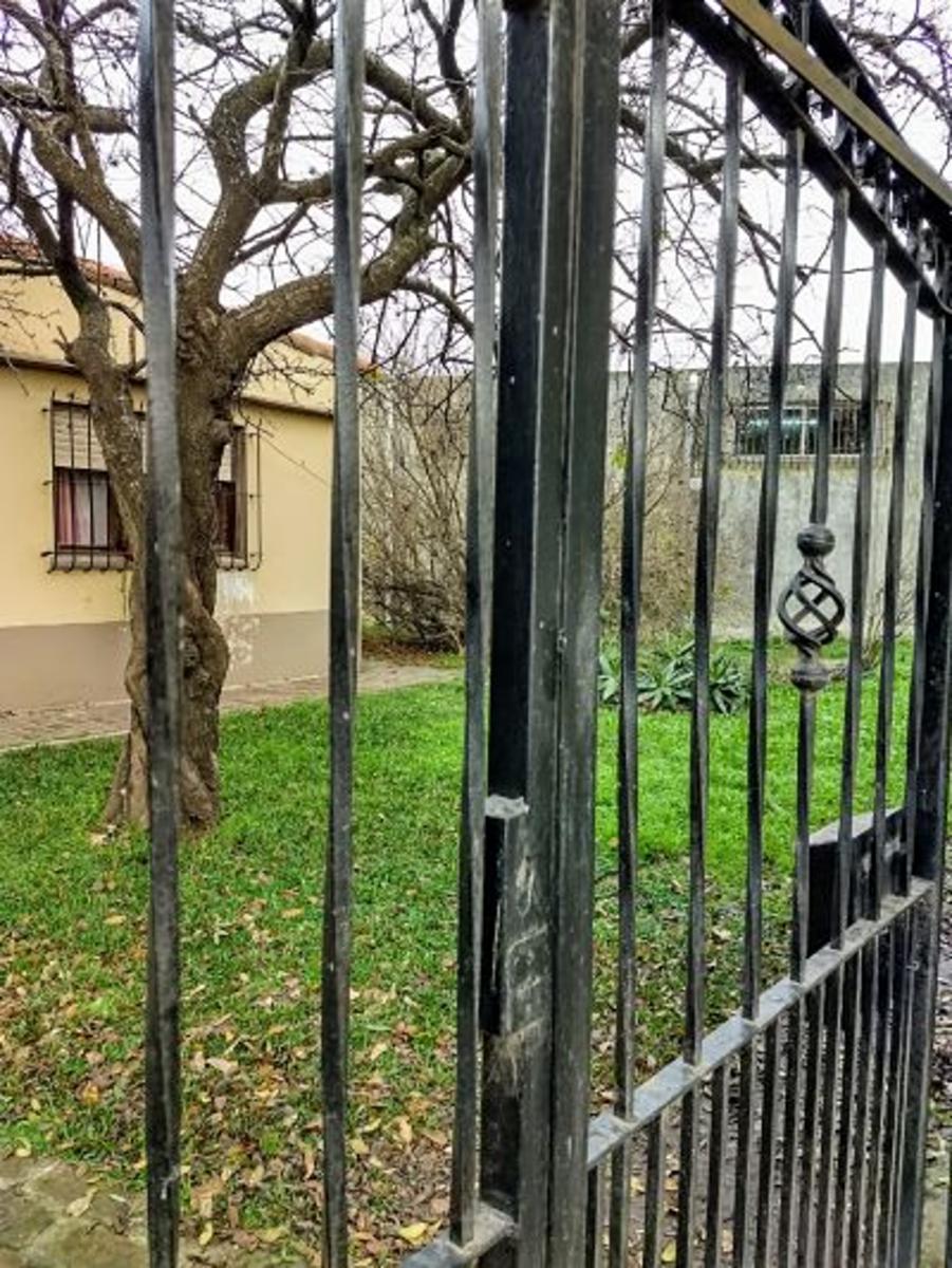 Avenida Jorge Novak · Florencio Varela — foto 9