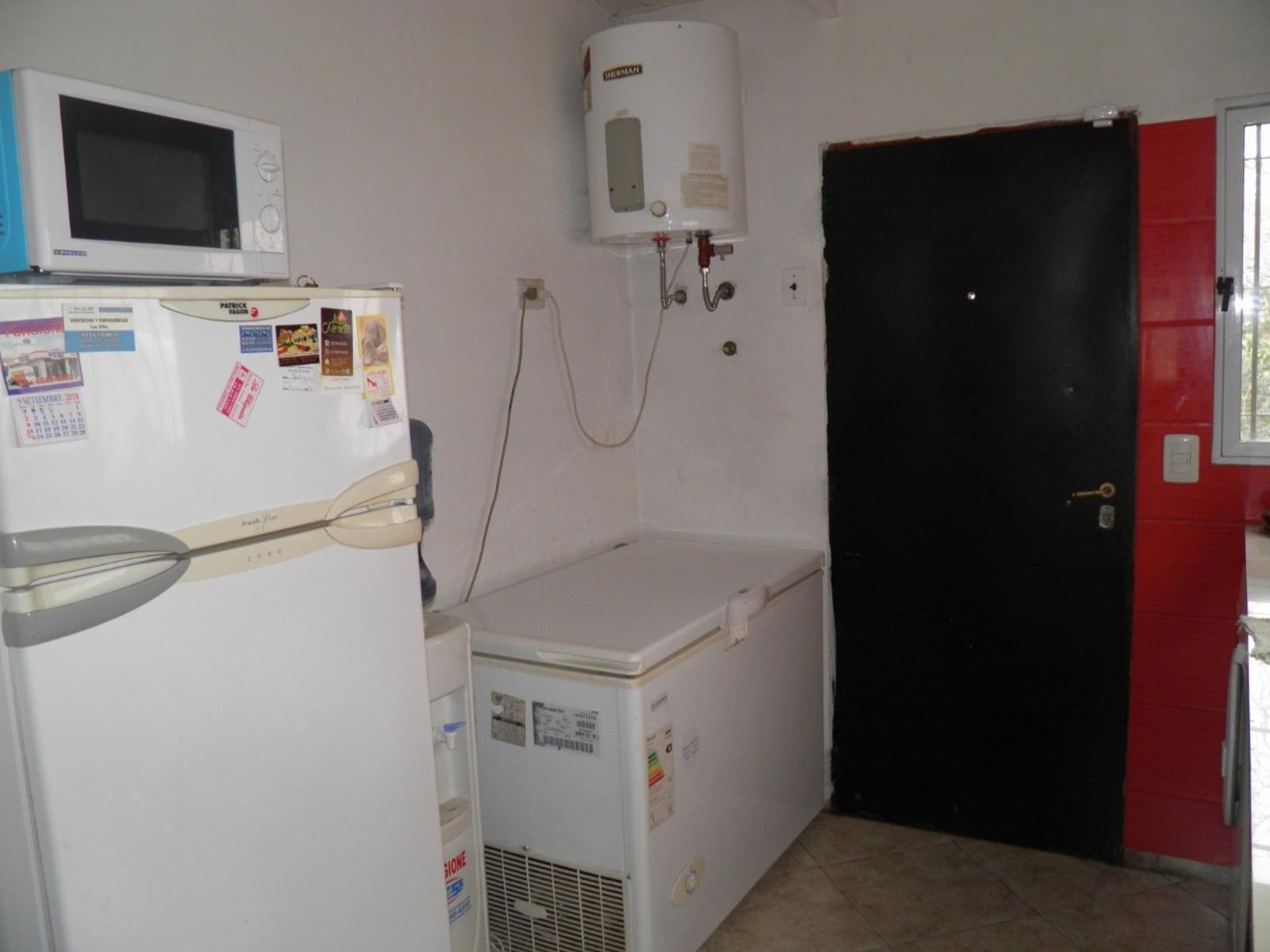 Henry Bregui 1181 · Almirante Brown — foto 5