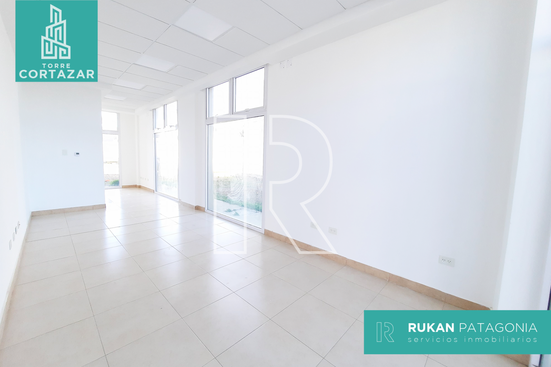 #Alquiler_RUKAN Local Comercial | TORRE CORTAZAR | Local 11 | 37m2 | Calle J. M. ESTRADA | Caleta Olivia.