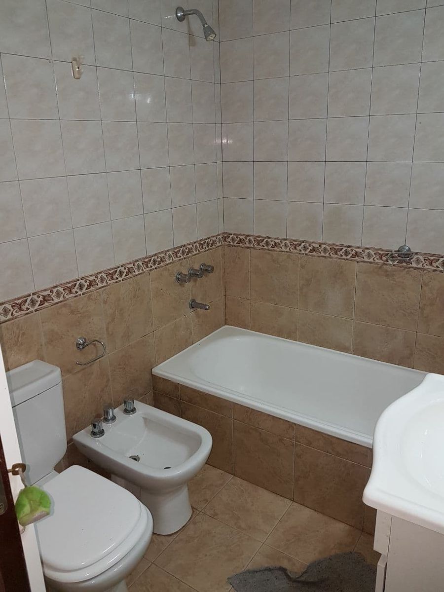 BRANDSEN 6158 · Avellaneda — foto 4