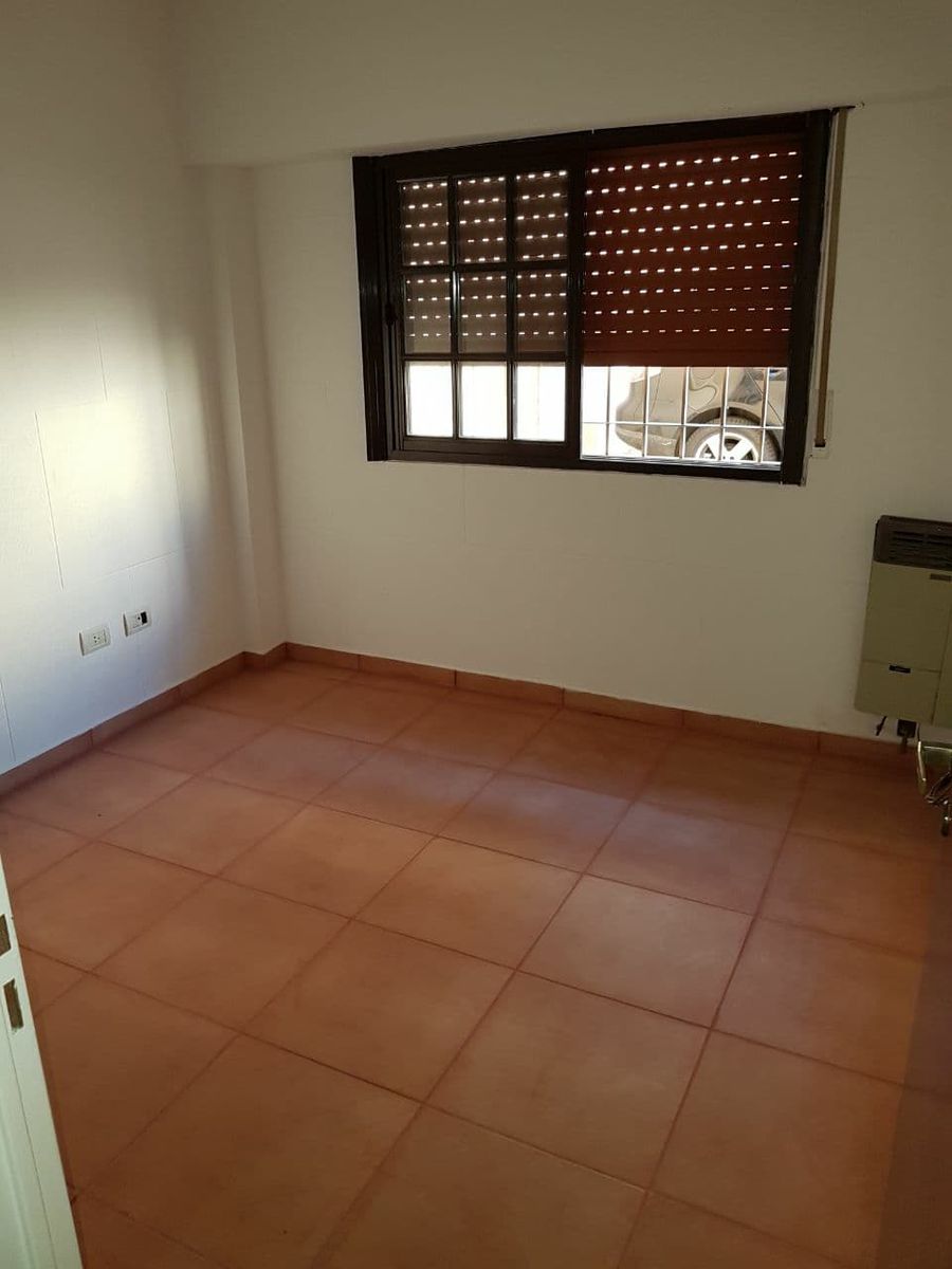 BRANDSEN 6158 · Avellaneda — foto 8