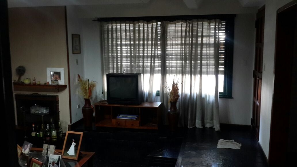 Mariano Moreno al 1300 · Morón — foto 11