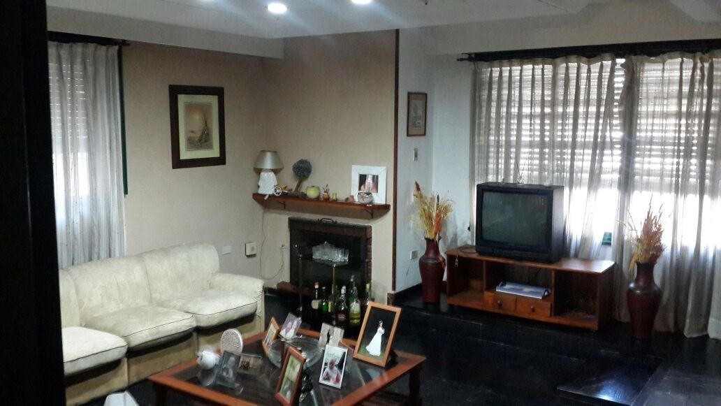 Mariano Moreno al 1300 · Morón — foto 14