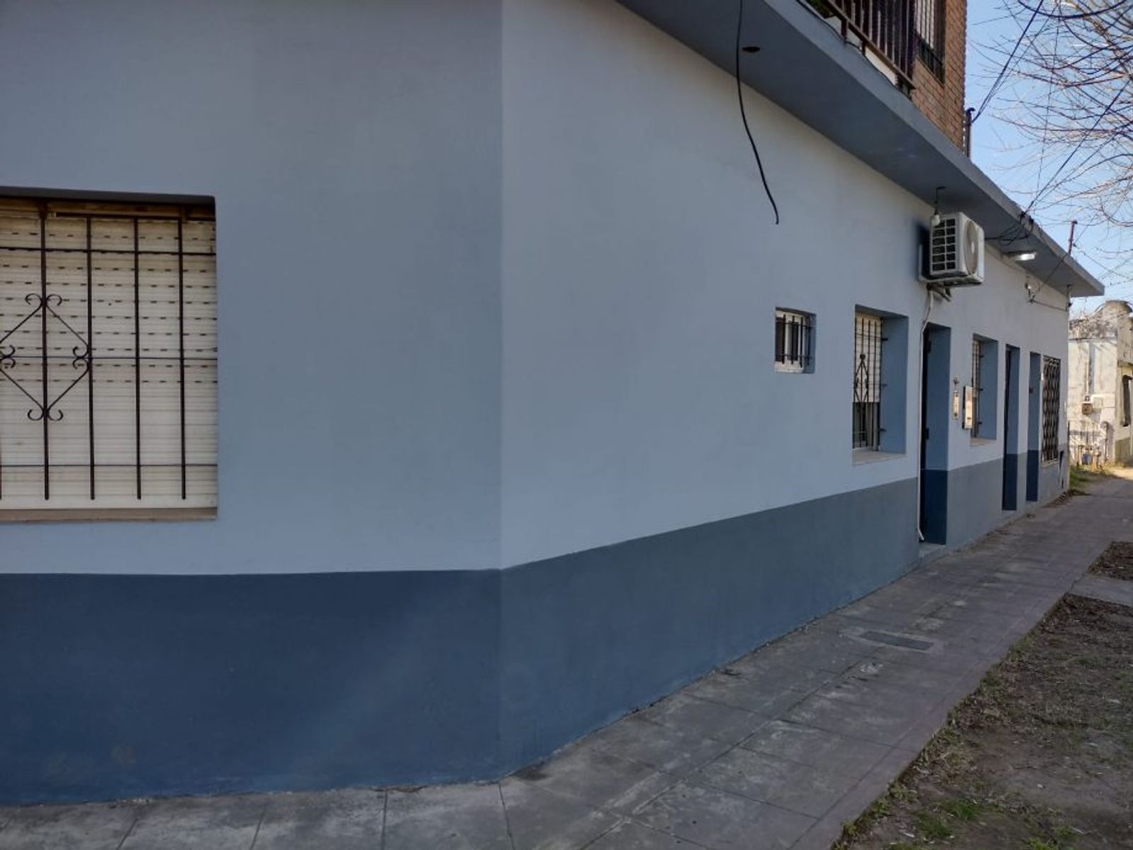Urdinarrain 259 · Morón — foto 3