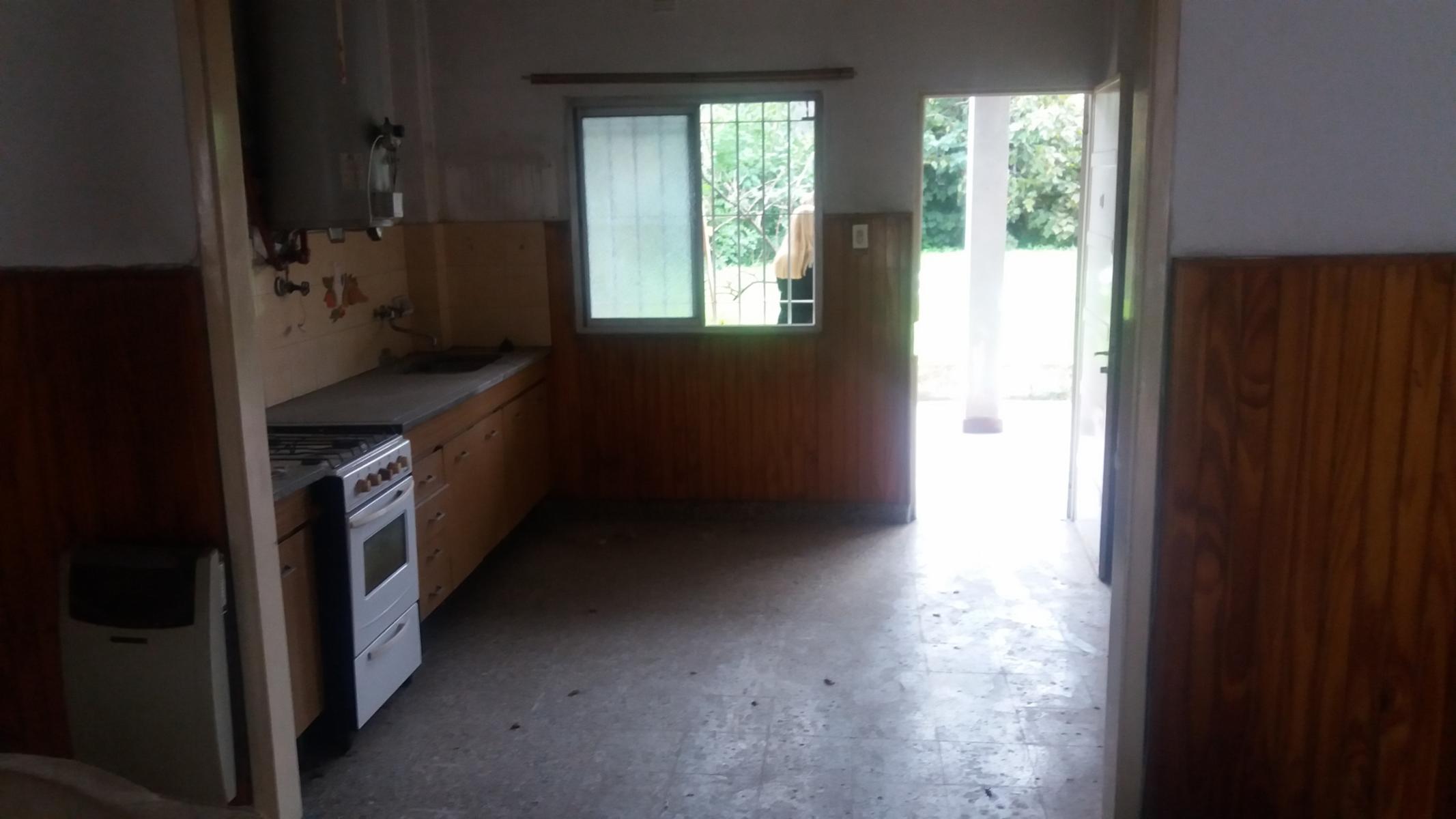 CHARLONE 831 · San Martín — foto 3