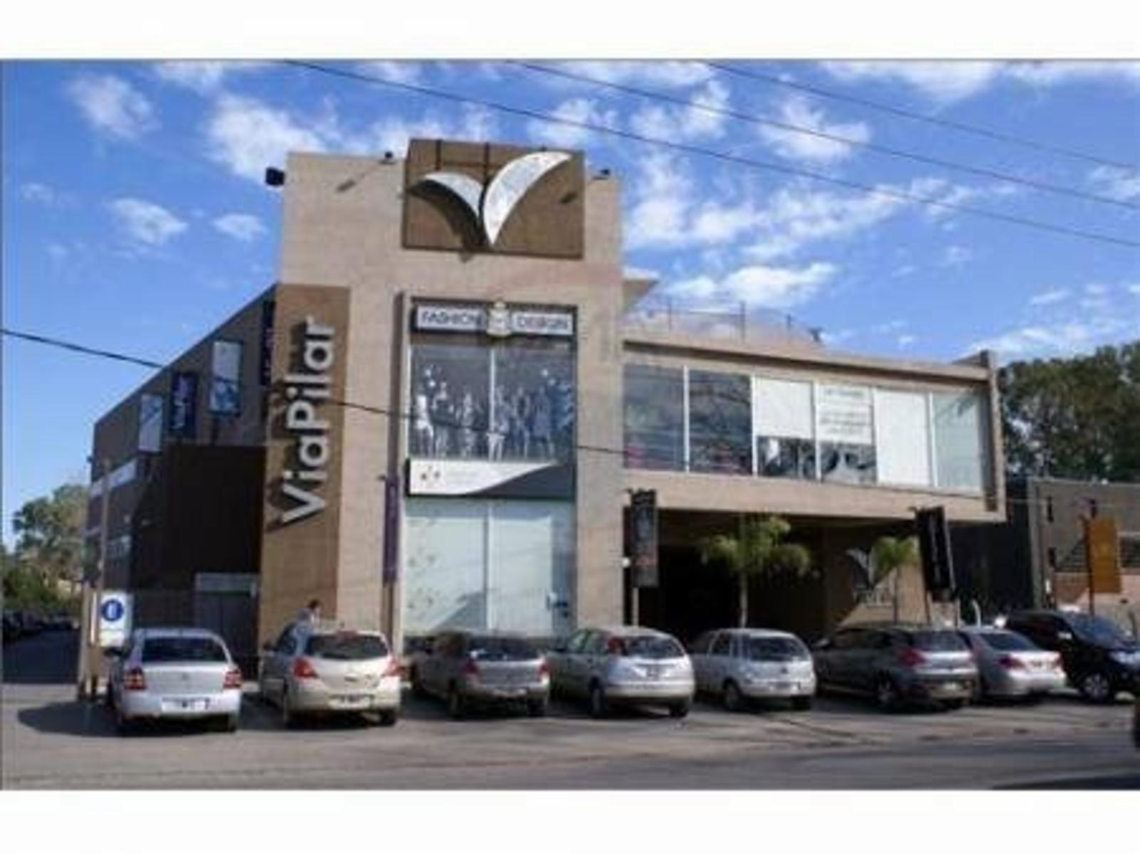 VENTA LOCAL -PASEO DE COMPRAS VIA PILAR