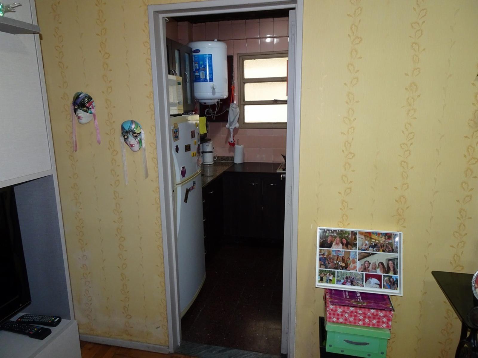 Av Eva Perón 2952 · Floresta — foto 6