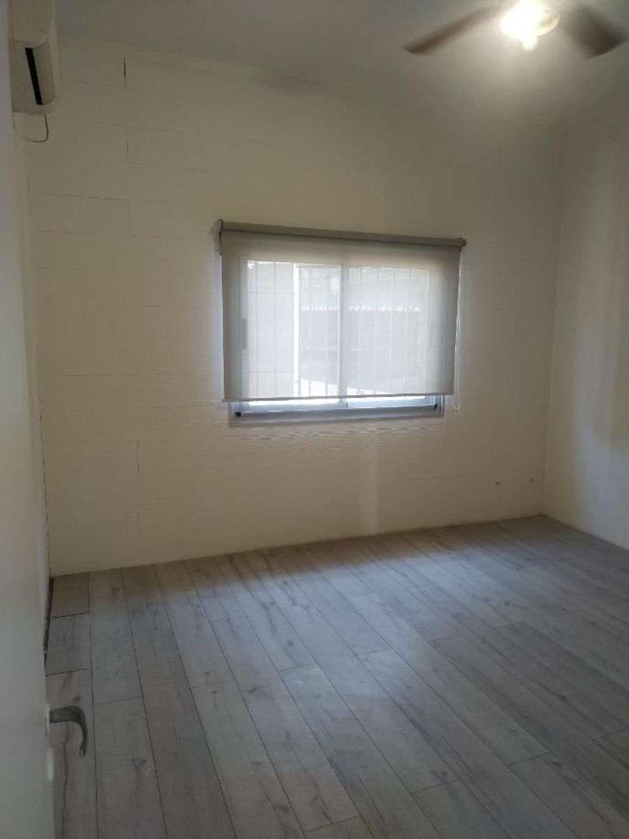 Larralde 1300 · Morón — foto 15