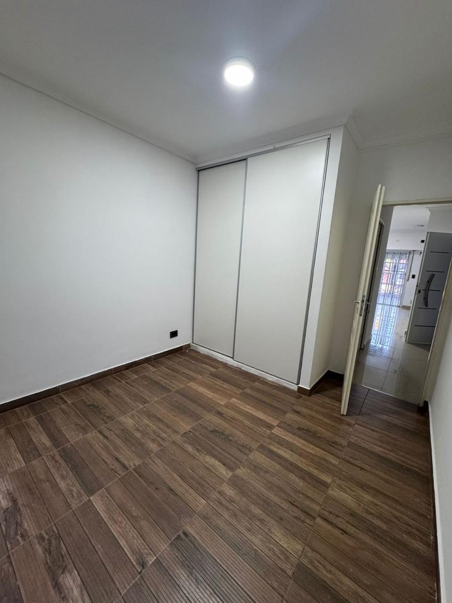 AGUERO 800 · La Matanza — foto 10