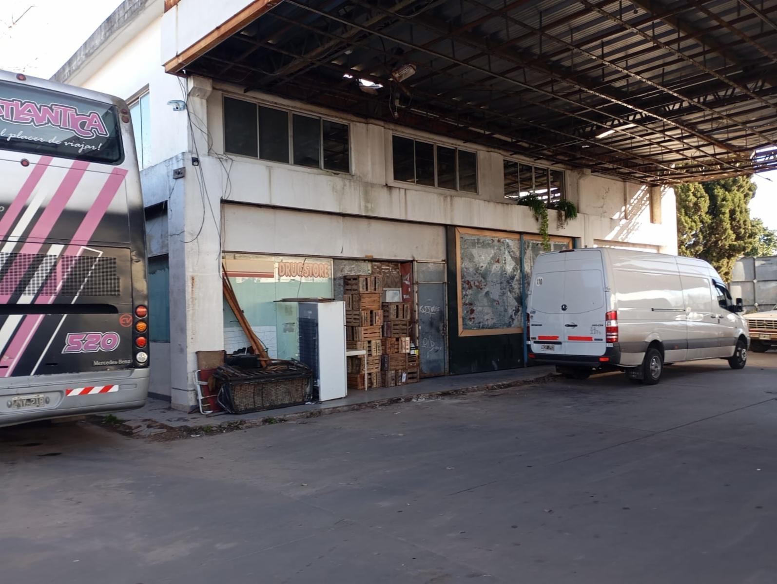 Av. Rivadavia 23000 · Ituzaingó — foto 10