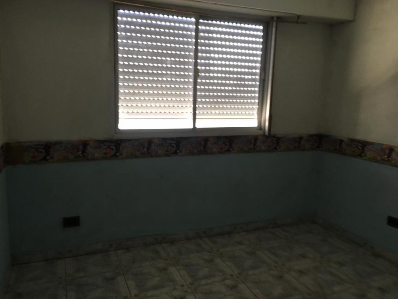 CRUCERO GENERAL BELGRANO 5500 · La Matanza — foto 6