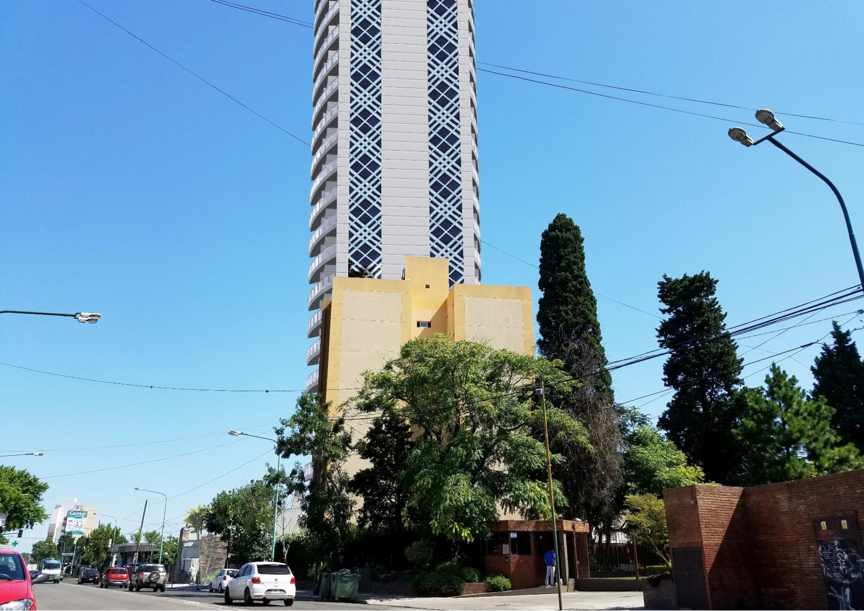 ALMIRNTE BROWN · Lomas De Zamora — foto 3