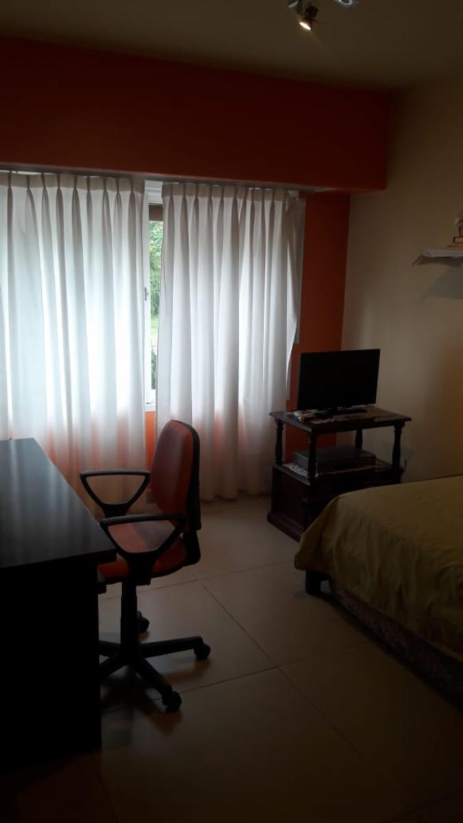 OPORTUNIDAD POR VIAJE: ESPECTACULAR CASA EN VENTA EN BARRIO PRIVADO &quotEL RESUELLO&quot
