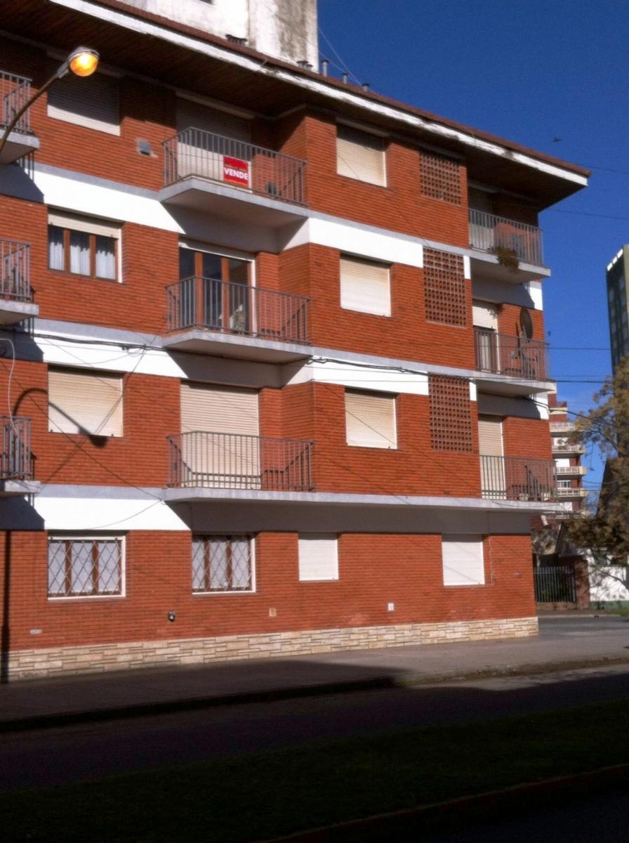 17 numero 957 · General Alvarado — foto 14