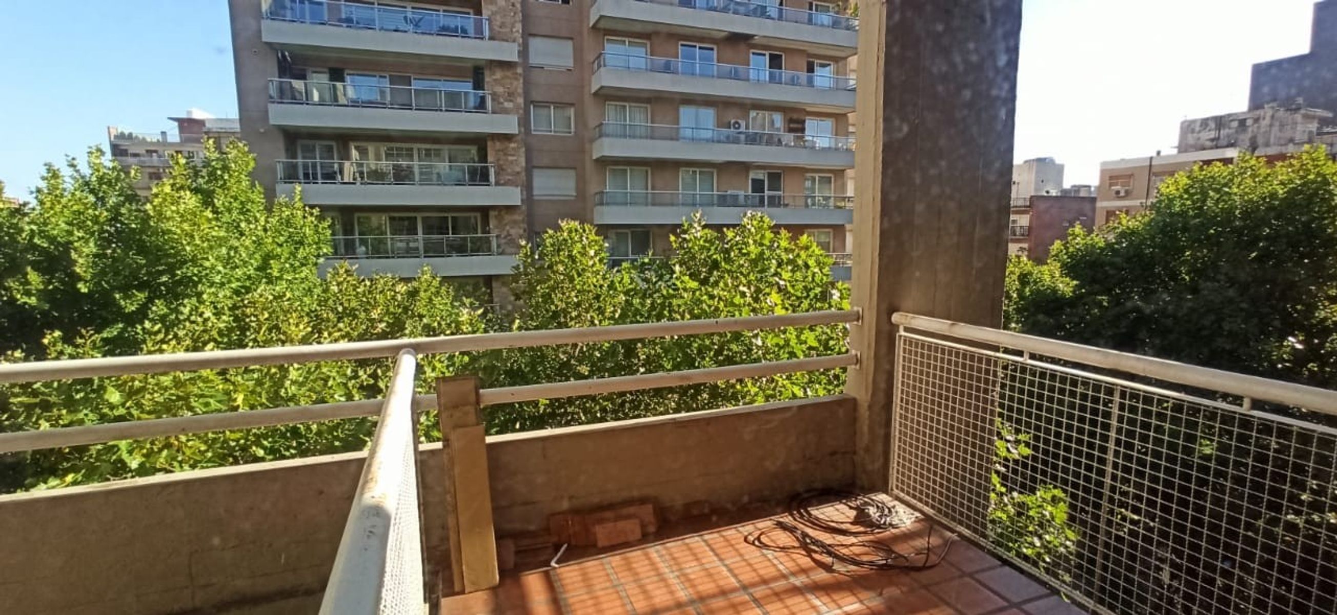 GOB. IRIGOYEN 163 · Lanús — foto 8