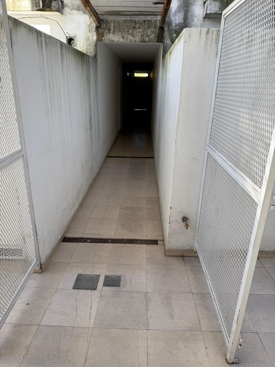 MONOAMBIENTE EN ALQUILER - MORON