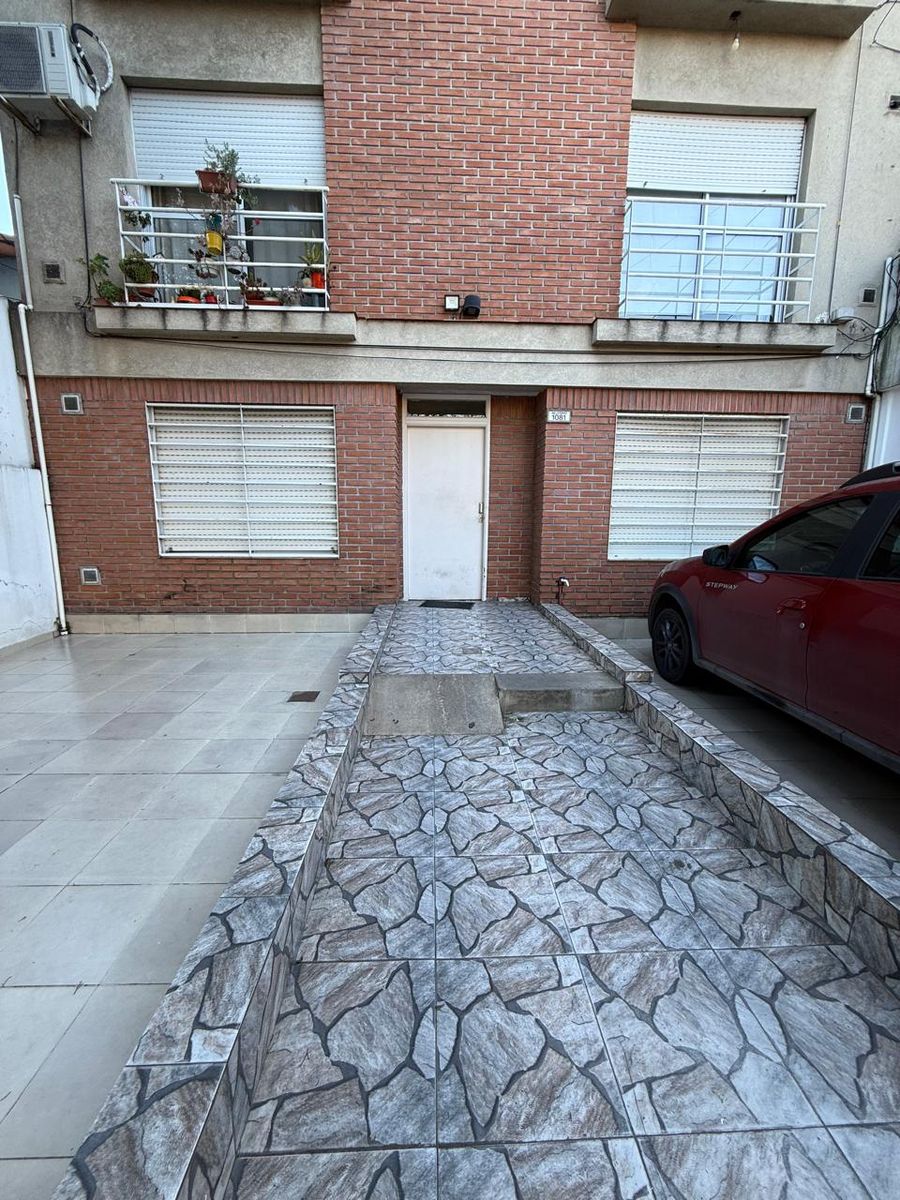 Belgrano 1081 · Morón — foto 3