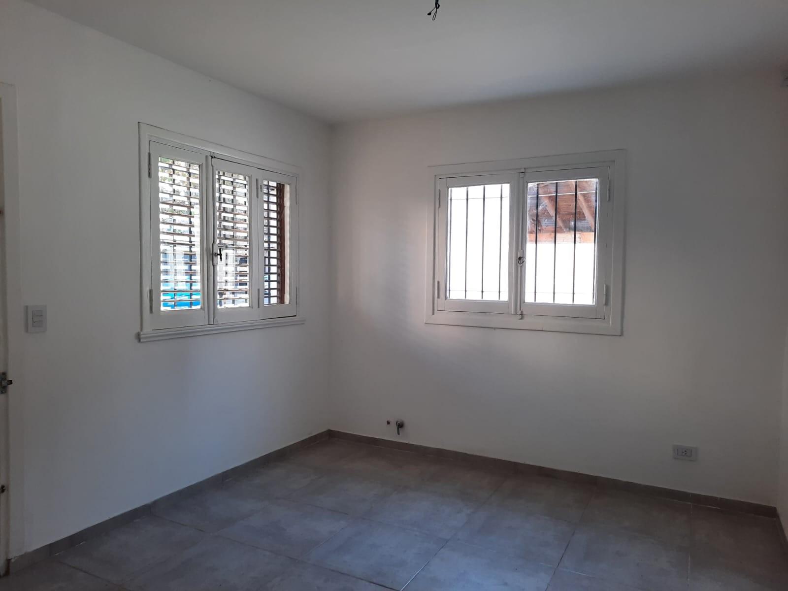 Sta.juana De Arco 4300 · Tres De Febrero — foto 5